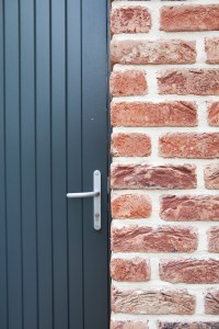 Sheeted side gate - Iroko | F&B 26 Downpipe | TG&V Sheeting | Stainless Steel Ball Bearing Hinges | Satin Chrome Handles