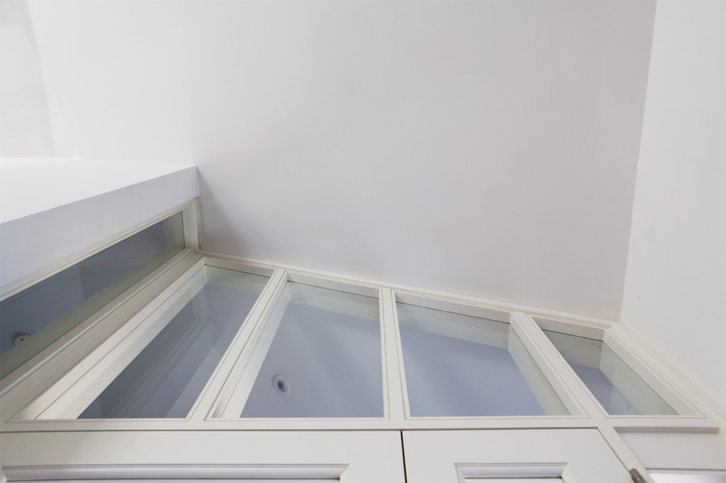 Windows meeting ceiling - white window frame - window above door