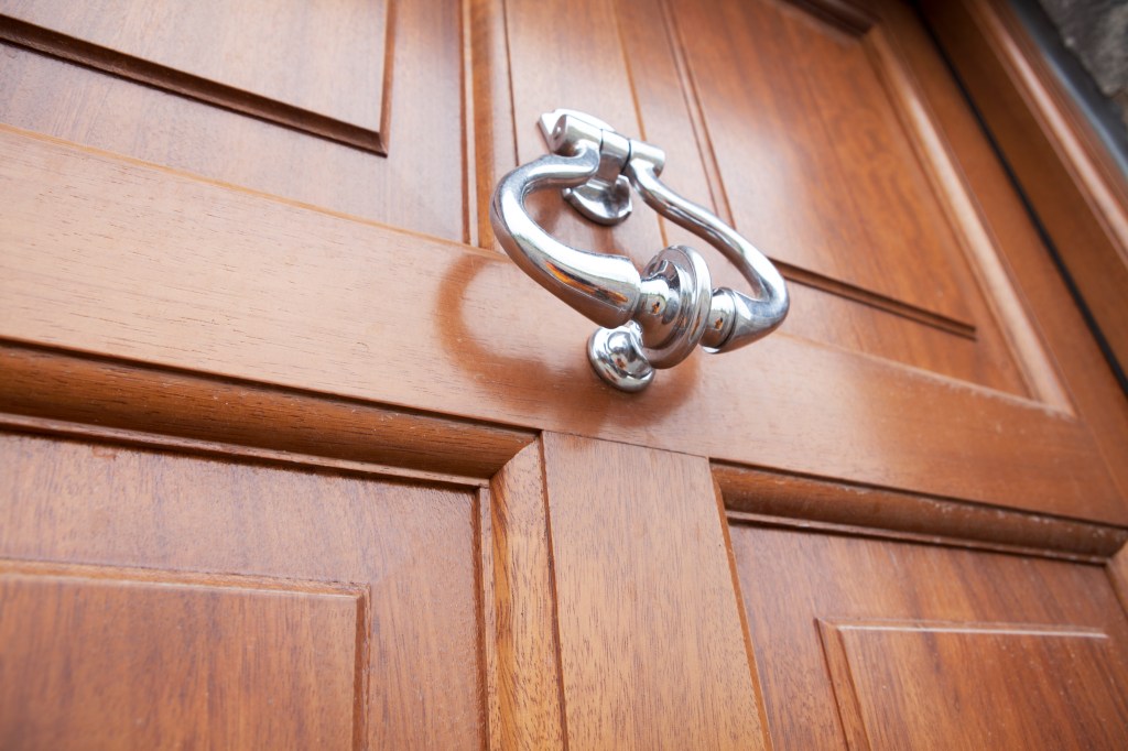 Wooden door - silver door knocker - aluminum door knocker